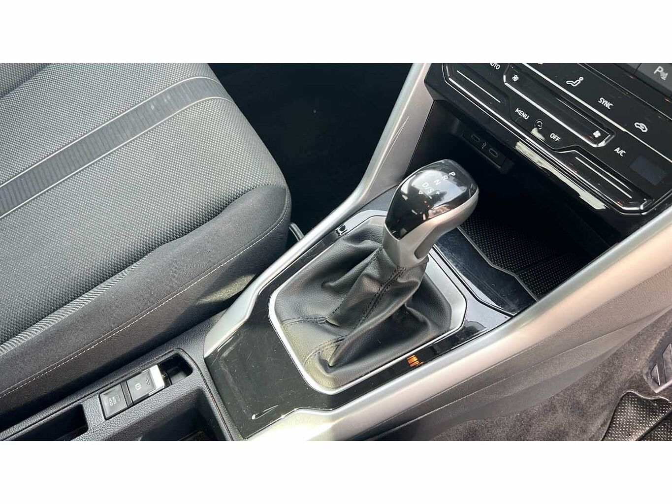 Volkswagen T-roc 1.5 TSI Life 5dr DSG