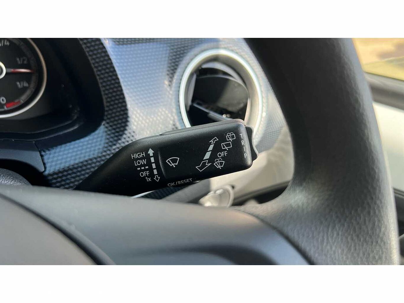 Volkswagen up! 5-Dr 2020 1.0 (65ps) Up SRE BMT EVO