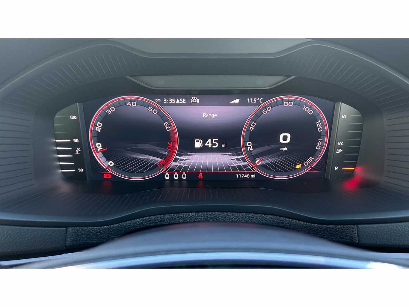 SKODA KAROQ 1.5 TSI Sportline 5dr