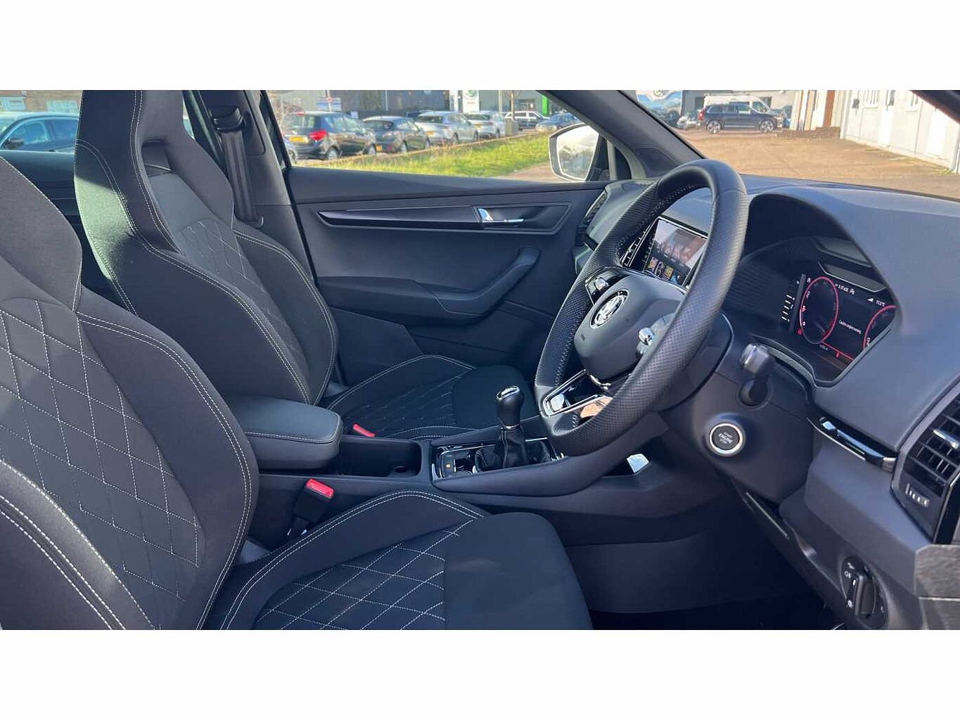SKODA KAROQ 1.5 TSI Sportline 5dr