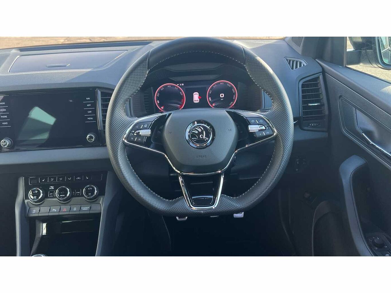 SKODA KAROQ 1.5 TSI Sportline 5dr