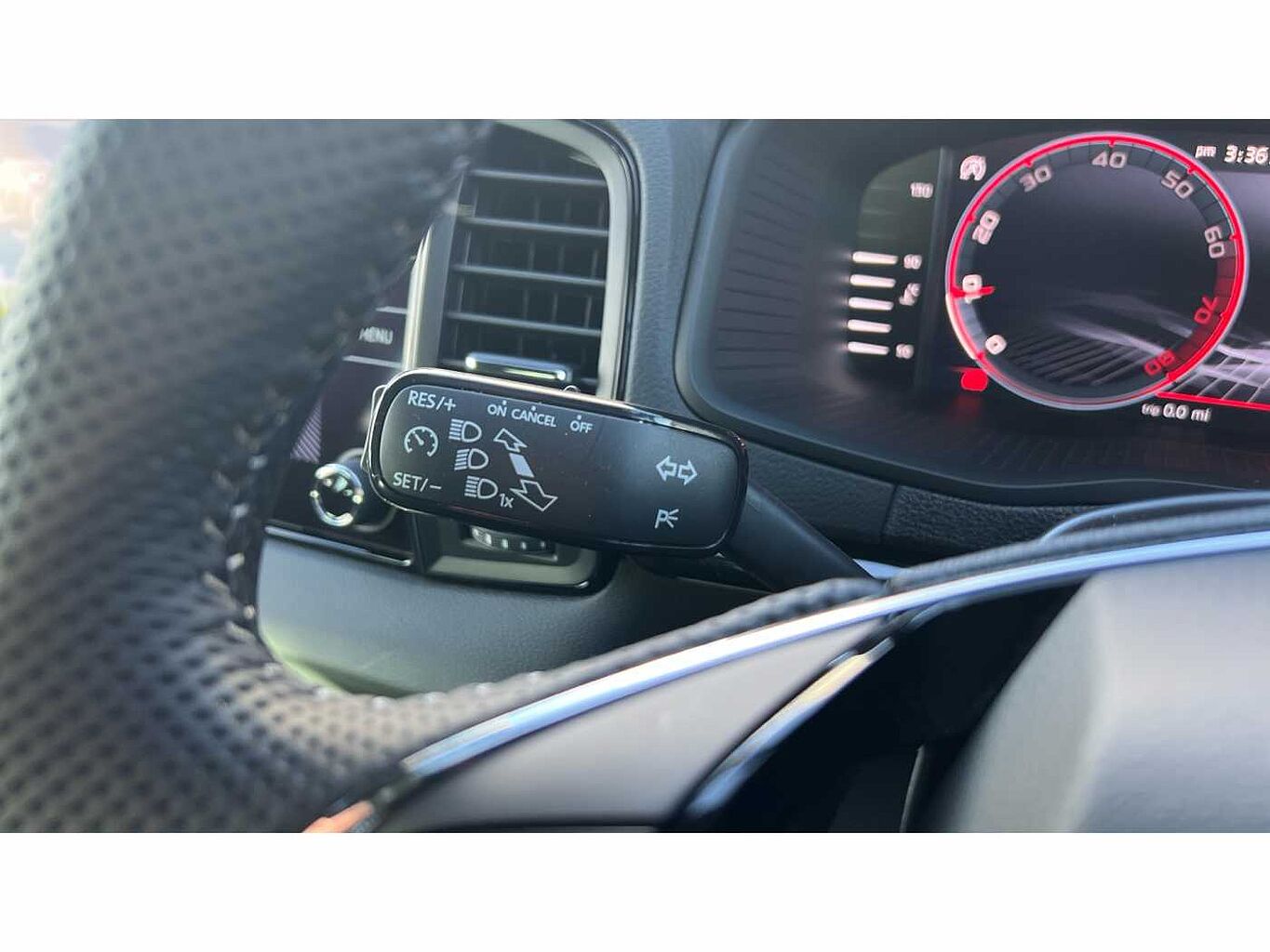 SKODA KAROQ 1.5 TSI Sportline 5dr