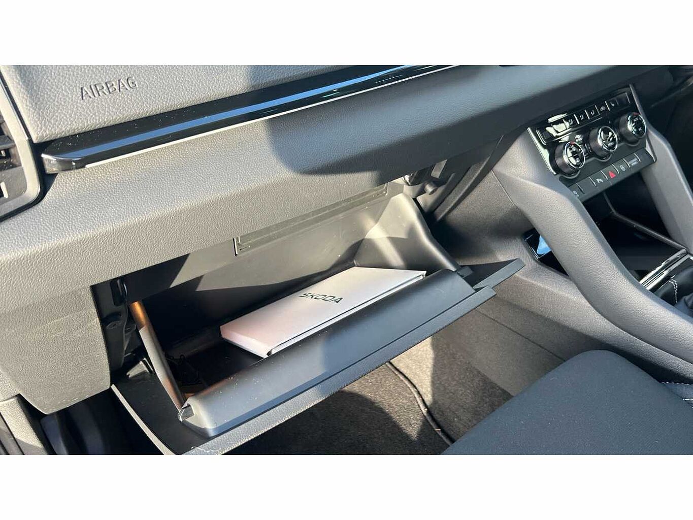 SKODA KAROQ 1.5 TSI Sportline 5dr